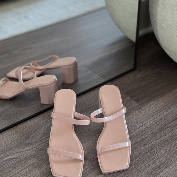 Jeffrey Campbell Jamm-3 Jelly Slide Minimalist Sandals in Nude, Size 9 - Picture 5 of 14